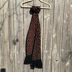 Express tiger stripe scarf